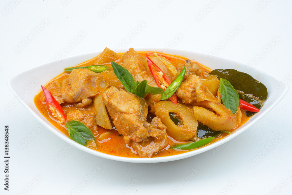 spicy bamboo shoot with chicken in coconut cream and red curry
spicy bamboo shoot with chicken in coconut cream and red curry