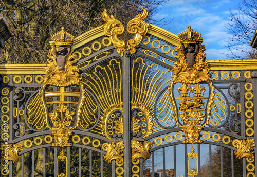 Golden Canada Maroto Gate Buckingham Palace London England