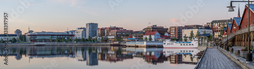 Vy över Norra hamnen i Luleå fotat från hamnmagasinen
