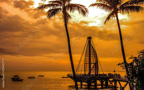 Slika na platnu Los Muertos Pier during Puerto Vallarta sunset.