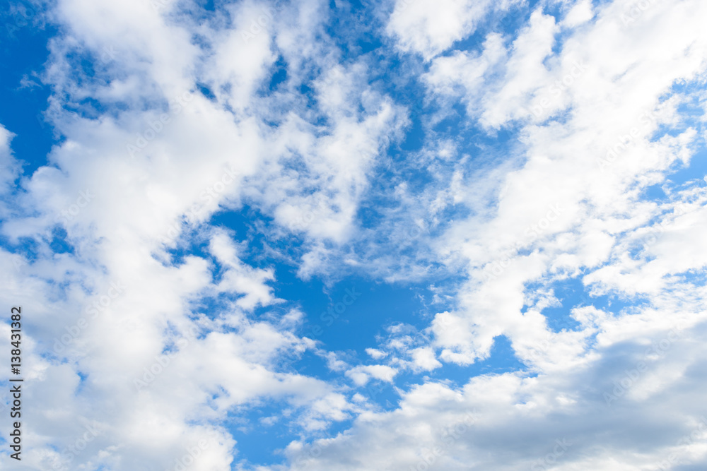 Fototapeta premium Beautiful cirrus clouds against the blue sky