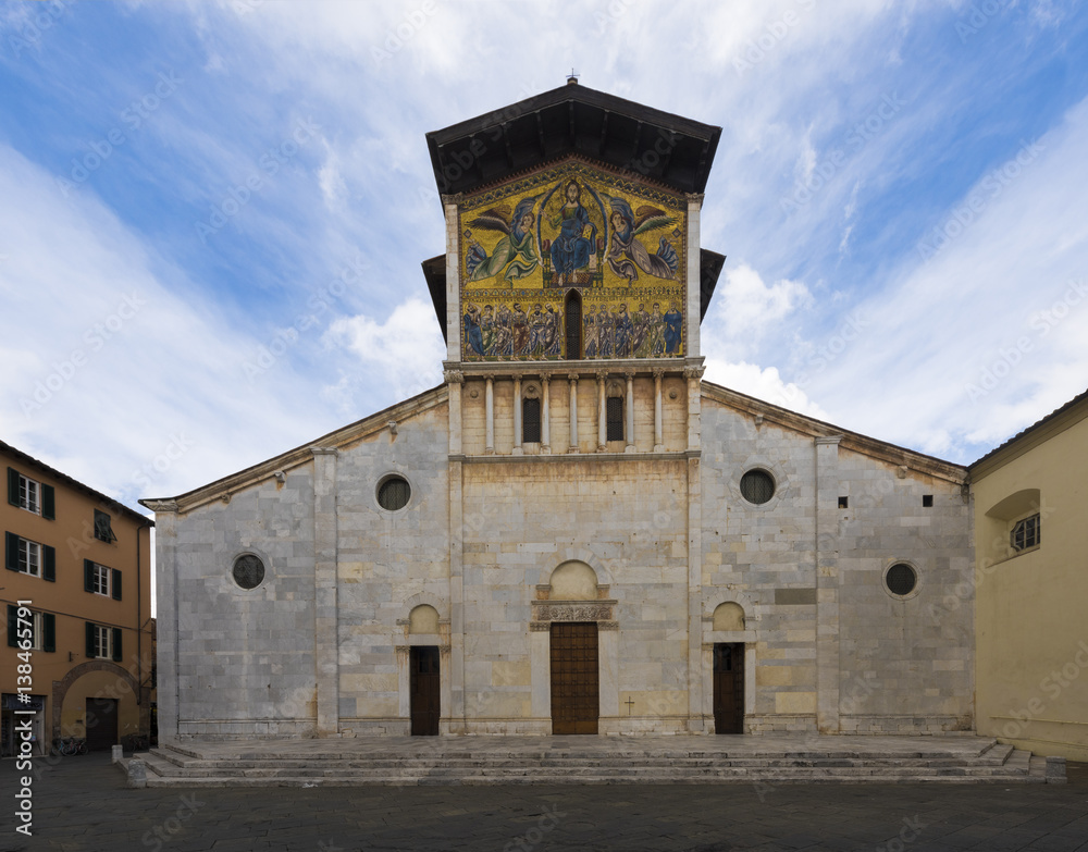 San Frediano Church, Piazza San Frediano, Lucca, Tuscany, Italy