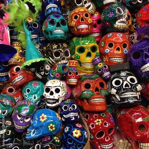 Calaveras de Colores