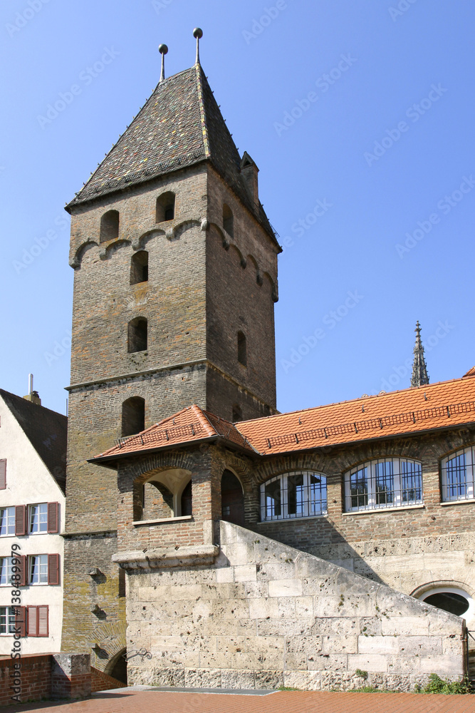 Metzgerturm of 1349, der schiefe Turm in Ulm, Baden-Wurttemberg, Germany, Europe