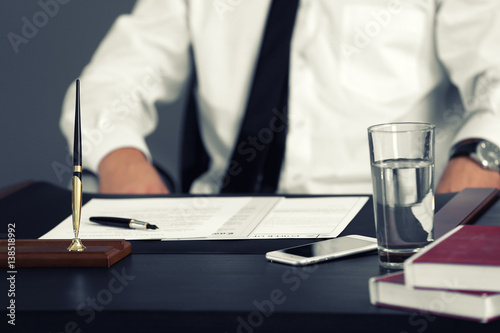 Modern workplace and busine...