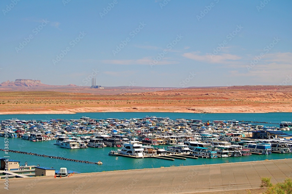 View over the boat landing stage on Lake Powell in the USA