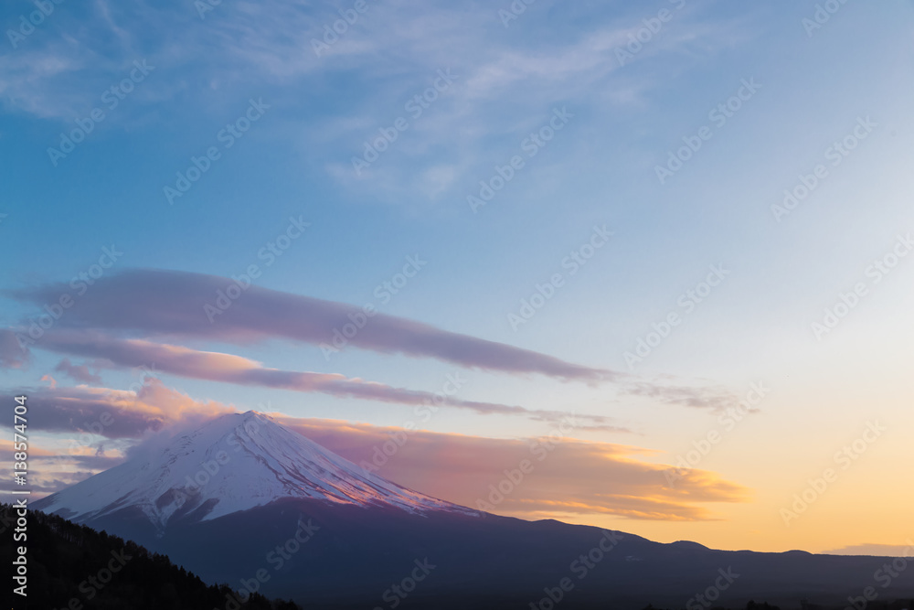 The Mt.Fuji. It's time for dusk.The shooting location is Lake Kawaguchiko, Yamanashi prefecture Japan.