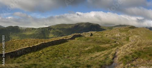 Tableau sur toile The ridge on Hartsop above how in the lake district Cumbria