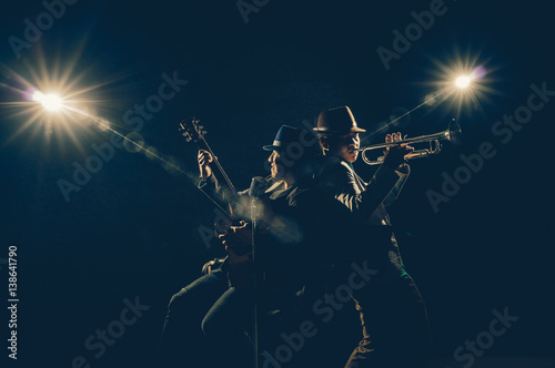 Canvas Print Musician Duo band playing a Trumpet and singing a song and playing the guitar on