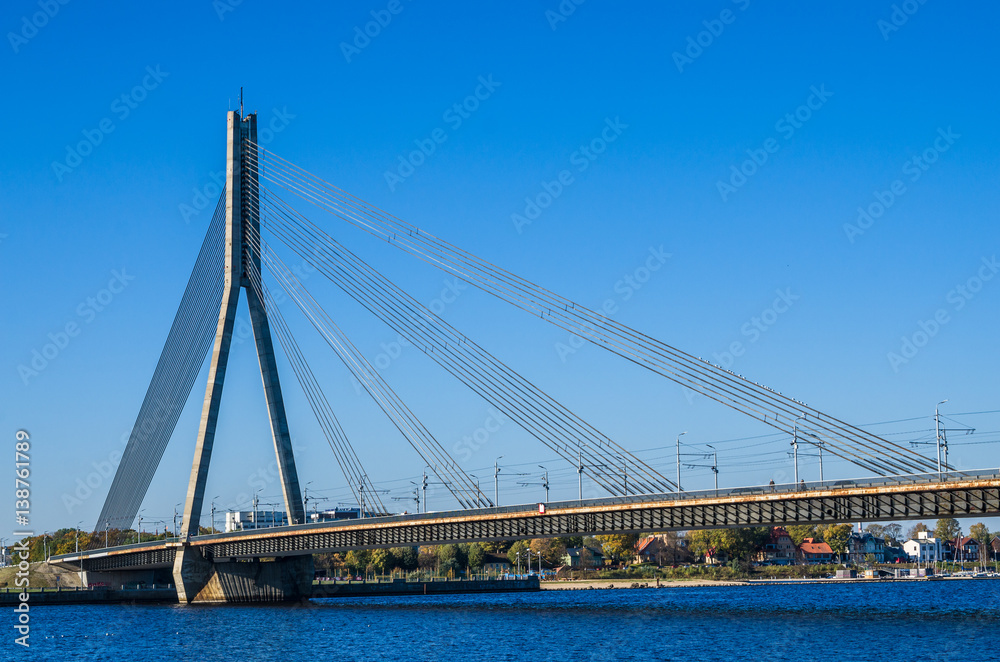 Obraz premium Riga, Bridge over river Daugava