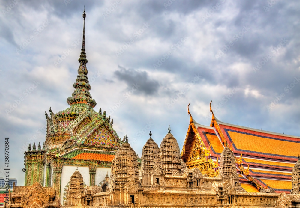 Fototapeta premium Wat Phra Kaew Ancient, temple of the Emerald Buddha in Bangkok, Thailand