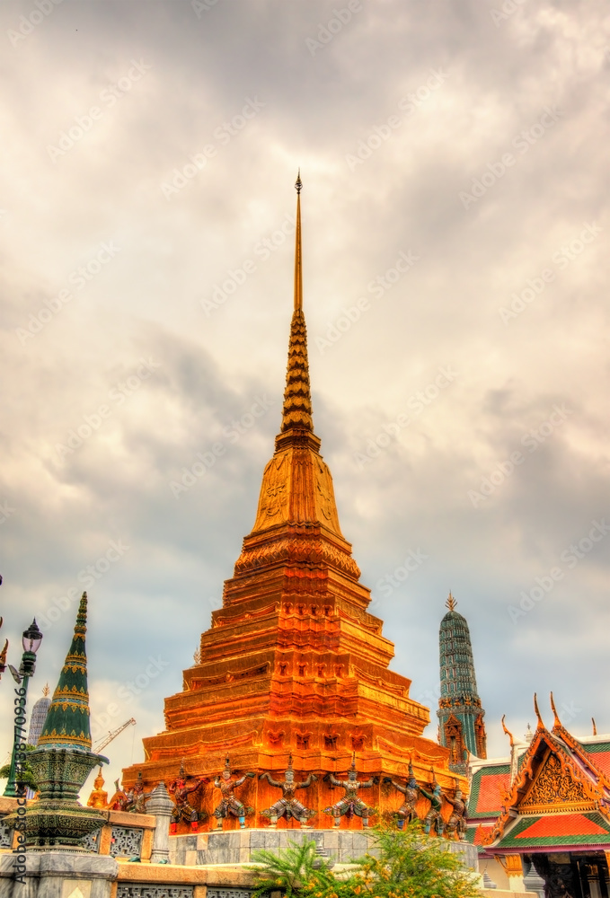 Fototapeta premium Wat Phra Kaew Ancient, temple of the Emerald Buddha in Bangkok, Thailand