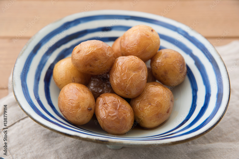 新じゃがの煮っころがし 新じゃがの煮っころがし