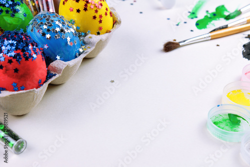 Pintando huevos de Pascua