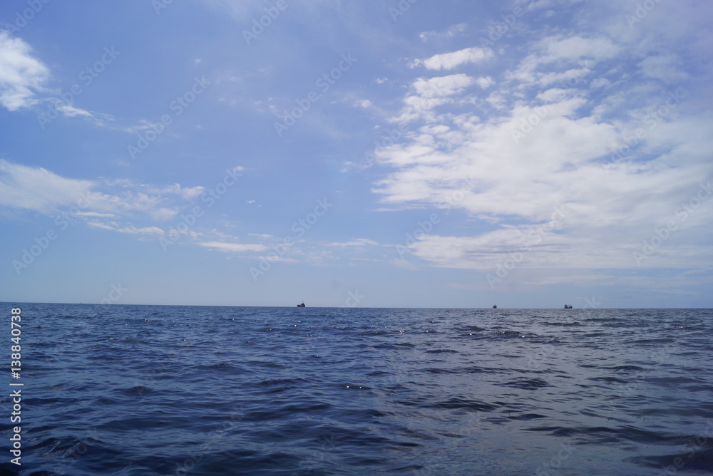 Obraz premium синее море и голубое небо