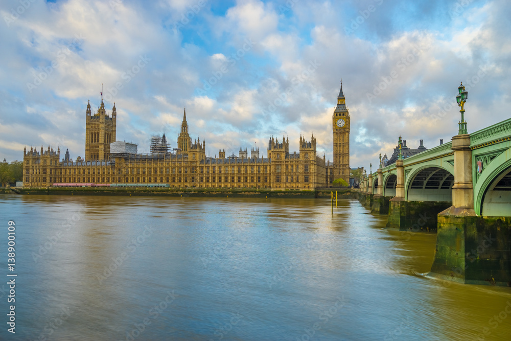 Fototapeta premium The House of Parliament, Big Ben and Westminster Bridge in London, England