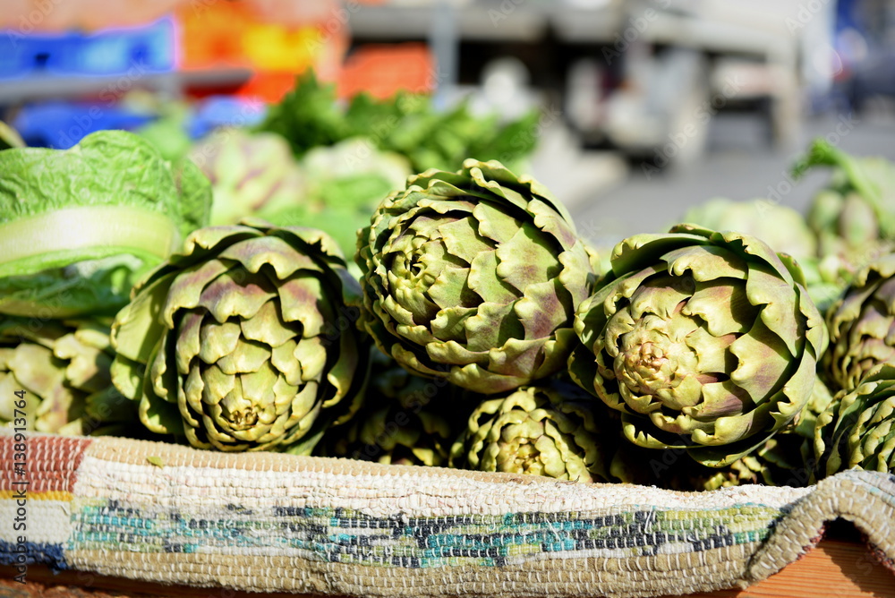 Fototapeta premium artichokes on market