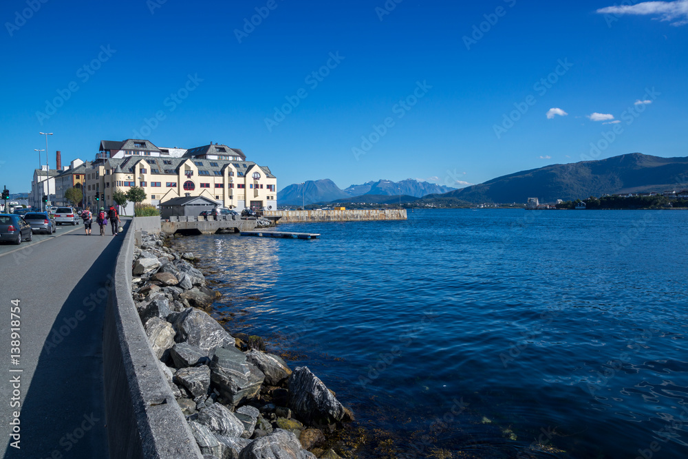 Ålesund - Unterwegs mit dem Wohnmobil durch Norwegen Ålesund - Unterwegs mit dem Wohnmobil durch Norwegen