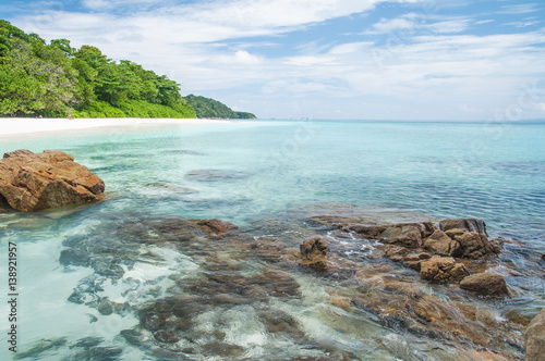 Fototapeta Naklejka Na Ścianę i Meble -  Beautiful beach ocean and blue sky in Krabi Thailand. TA-CHAI Beach.