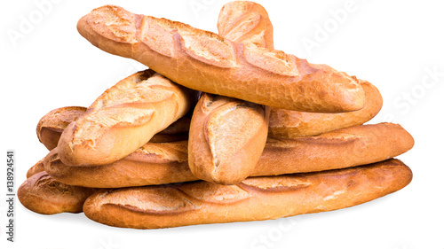 pain frais artisanal sur fond blanc