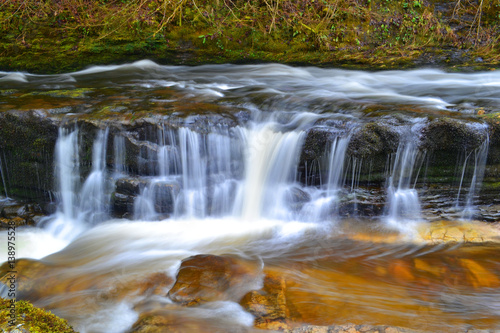 Fototapeta Naklejka Na Ścianę i Meble -  Waterfall in Scotland