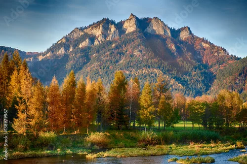 Obraz Pieniny jeienią  - szczyt trzy korony od strony Dunajca