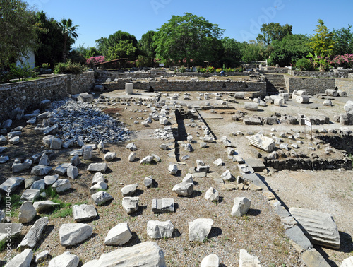 L'enceinte du mausolée du roi Mausole à Bodrum en Anatolie photo