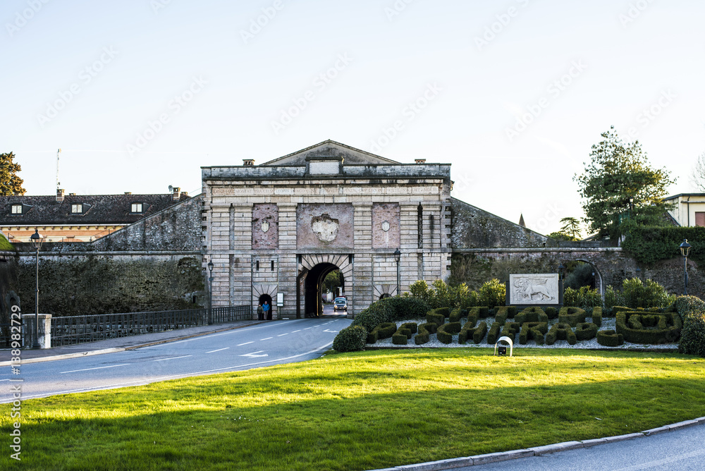 Obraz premium Peschiera del Garda