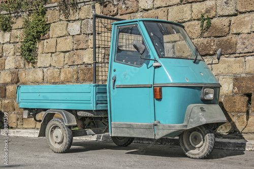 Dreiradfahrzeug mit italienischem Flair