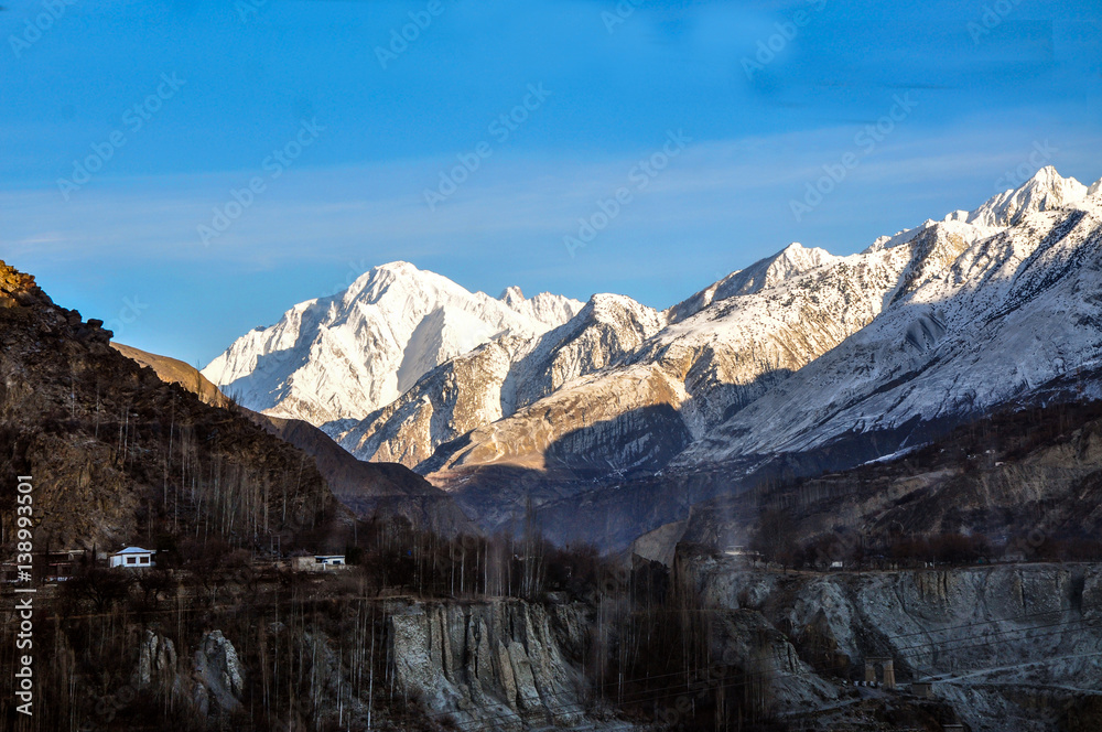 Karakoram Mountains range, Peak and summit