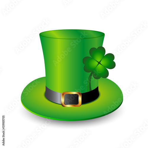 Cappello a tubo verde del leprechaun con quadrifoglio