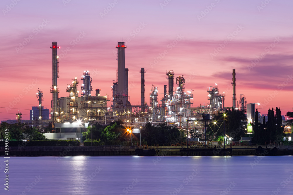 Landscape Oil refinery plant on night time