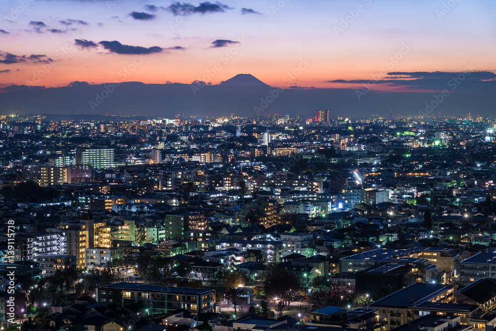 Fuji at dusk and night view of Tokyo - 黄昏時の富士山と東京の夜景１