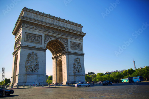 Paris, the arc de Triomphe in Sunny weather.