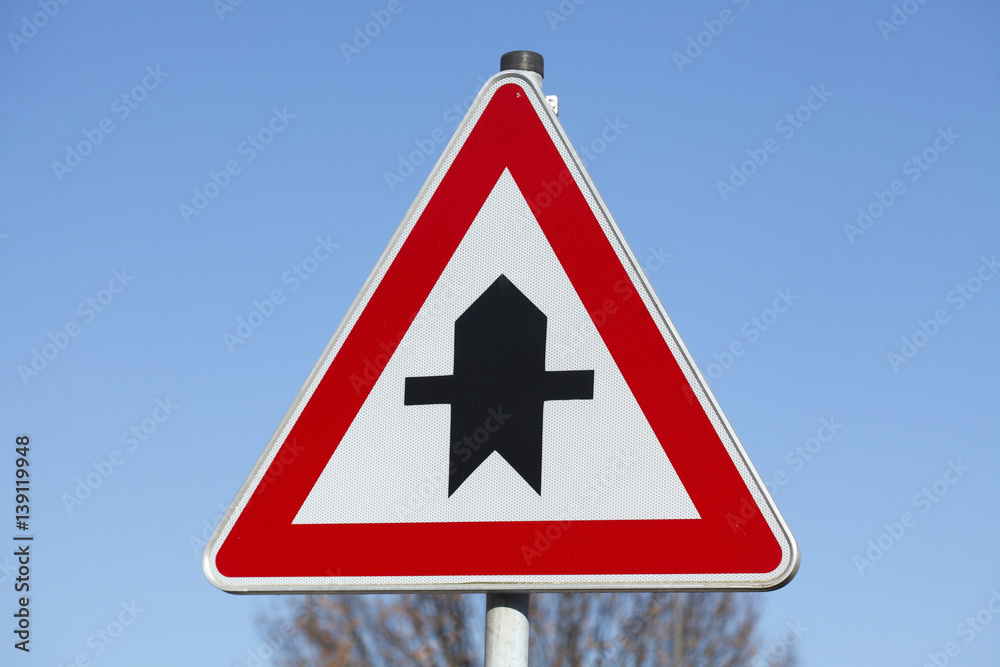 Verkehrsschild Vorfahrt Verkehrsschild Vorfahrt