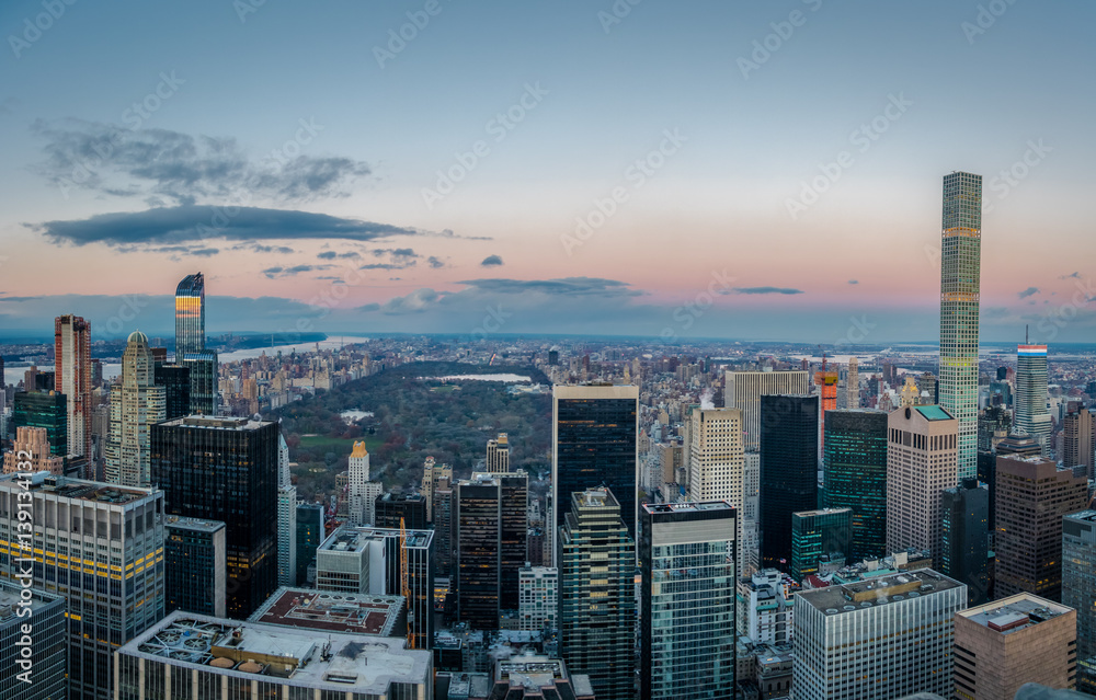 Panoramic aerial view of Manhattan and Central Park at sunset - New York, USA