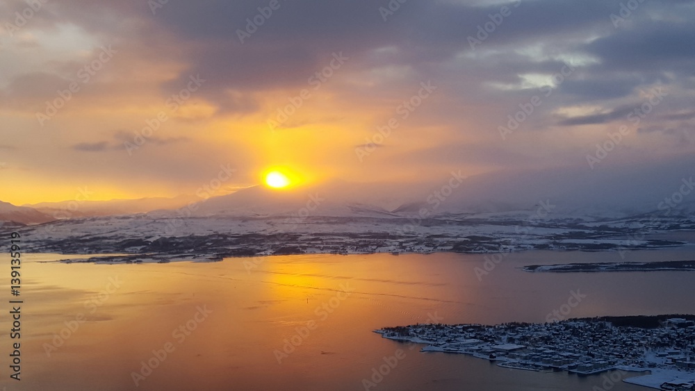 Sonnenuntergang bei Tromsö, Norwegen