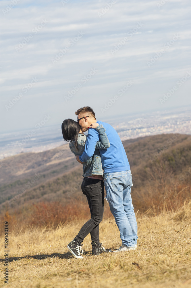 Fototapeta premium Young couple enjoy springtime