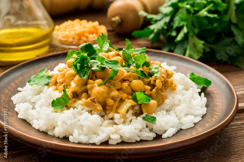Gluten free rice and vegan chickpea curry