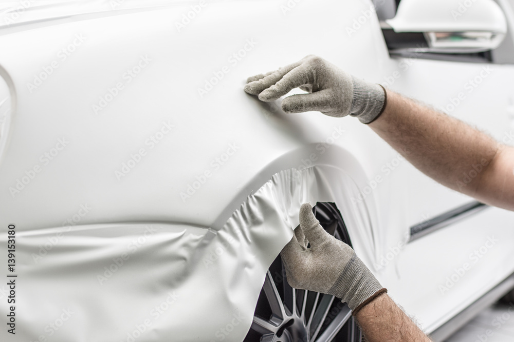profi foliert auto mit matt satin weiß folie car wrapping auto folierung  Stock Photo | Adobe Stock