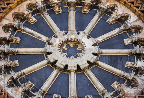 Quadro em tela Rose window of the church of San Pedro de Avila, Spain