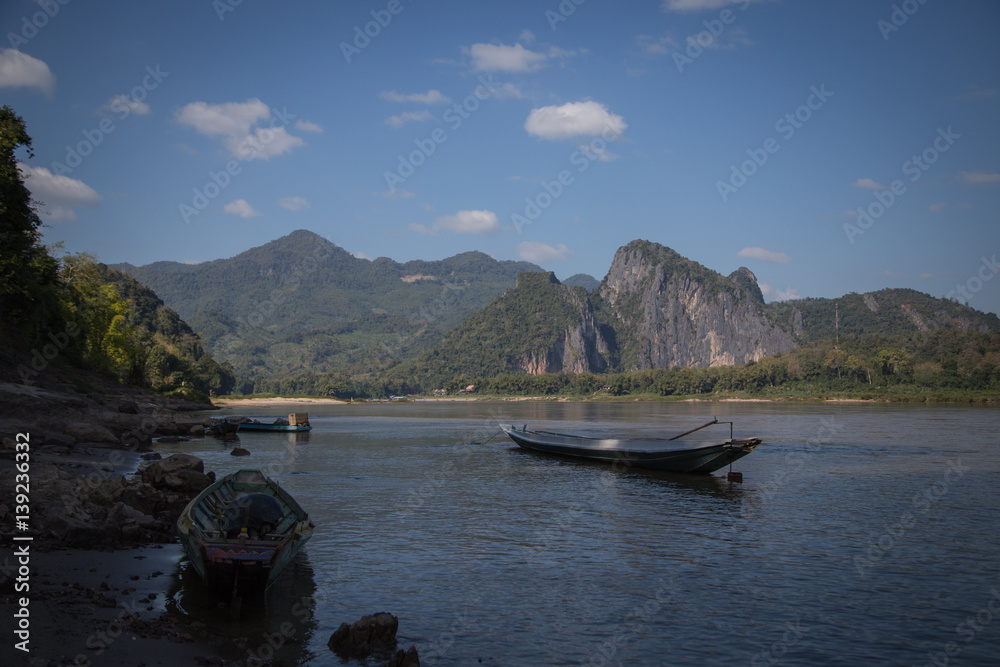 Fototapeta premium Mekong River view, Luang Prabang, Laos 
