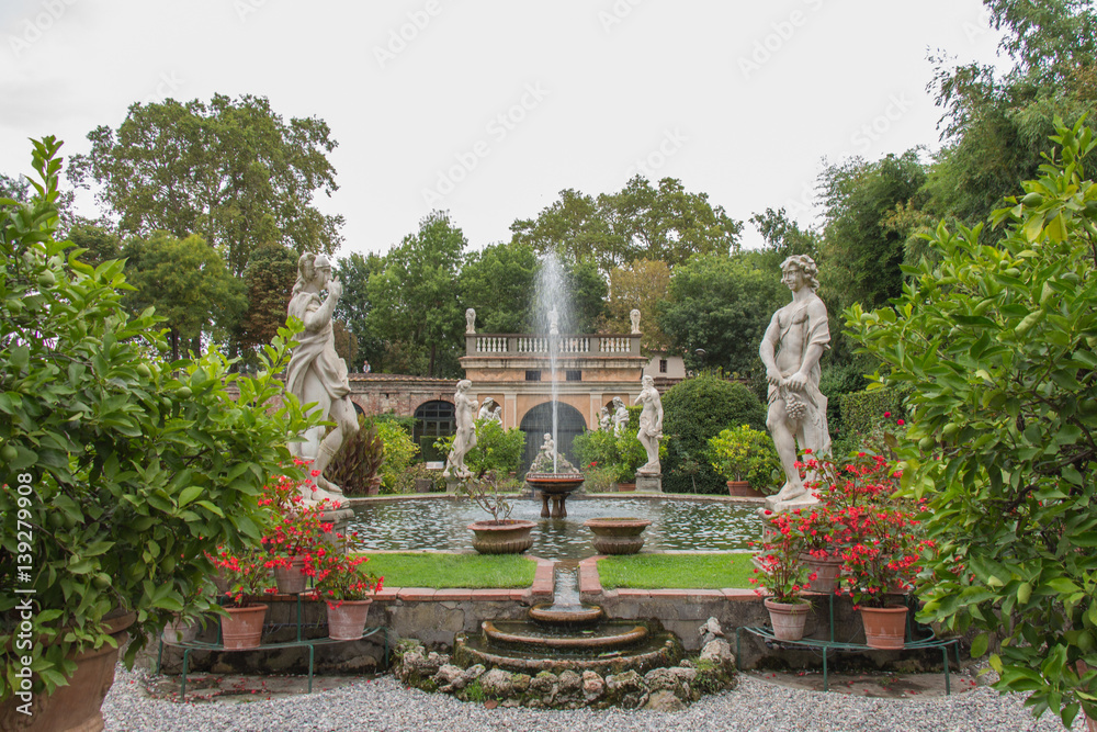 Gardens of Palazzo Pfanner, Lucca, Tuscany, Italy, Europe.