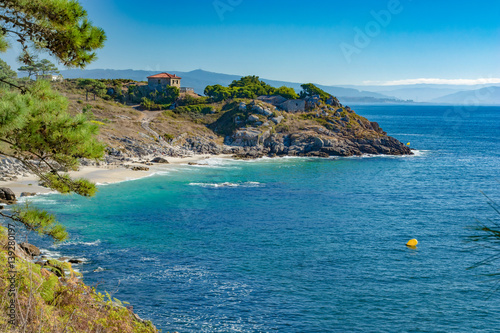 Playa en Islas Cíes (Parque Nacional das Illas Atlánticas, Galicia, España) photo