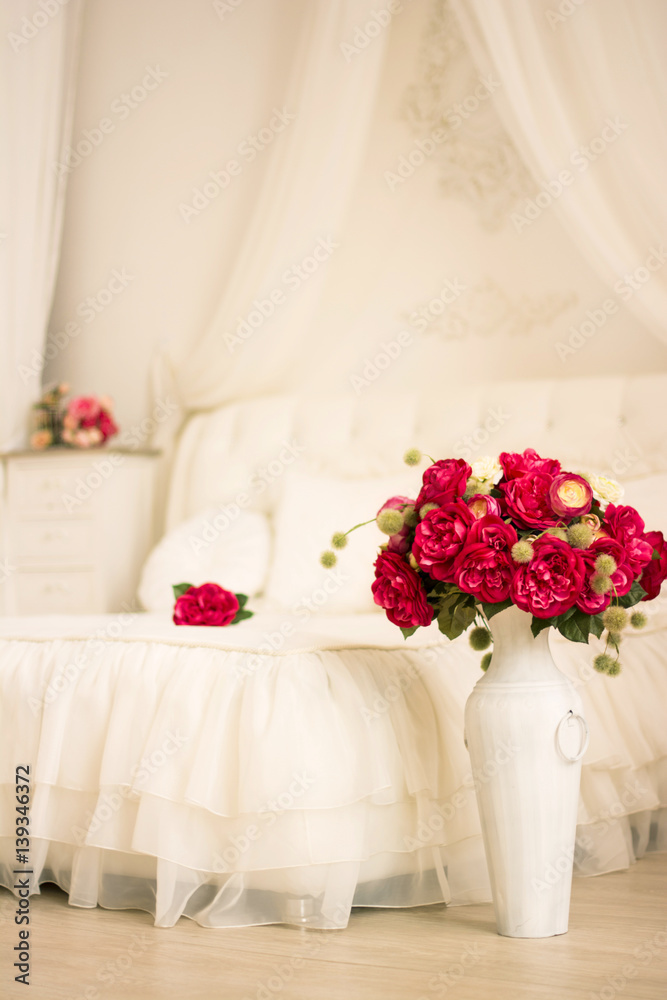 Red wedding flower on bad Red wedding flower on bad