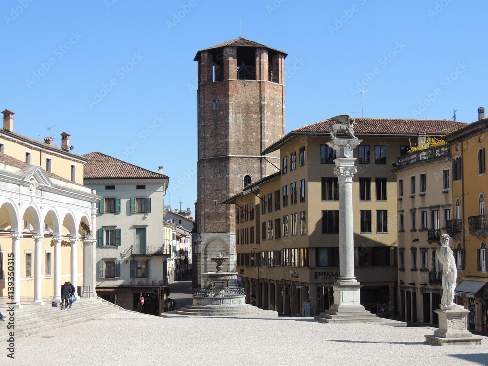 Udine - panorama da piazza della libertò