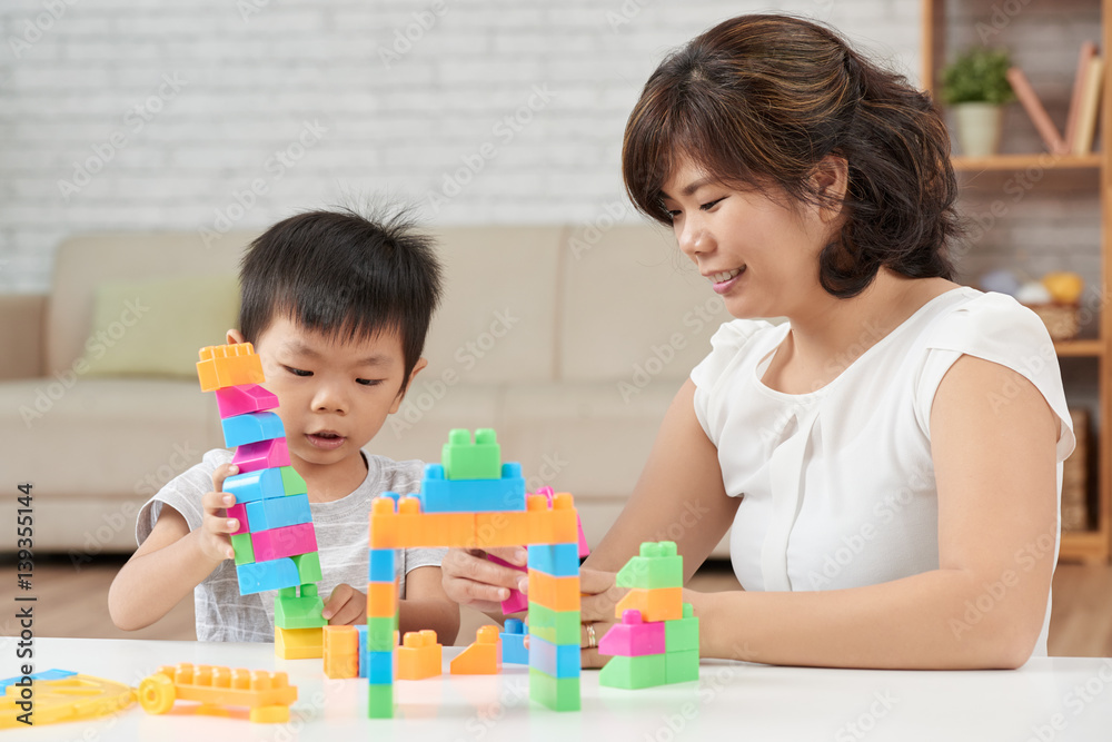 Building with blocks Building with blocks