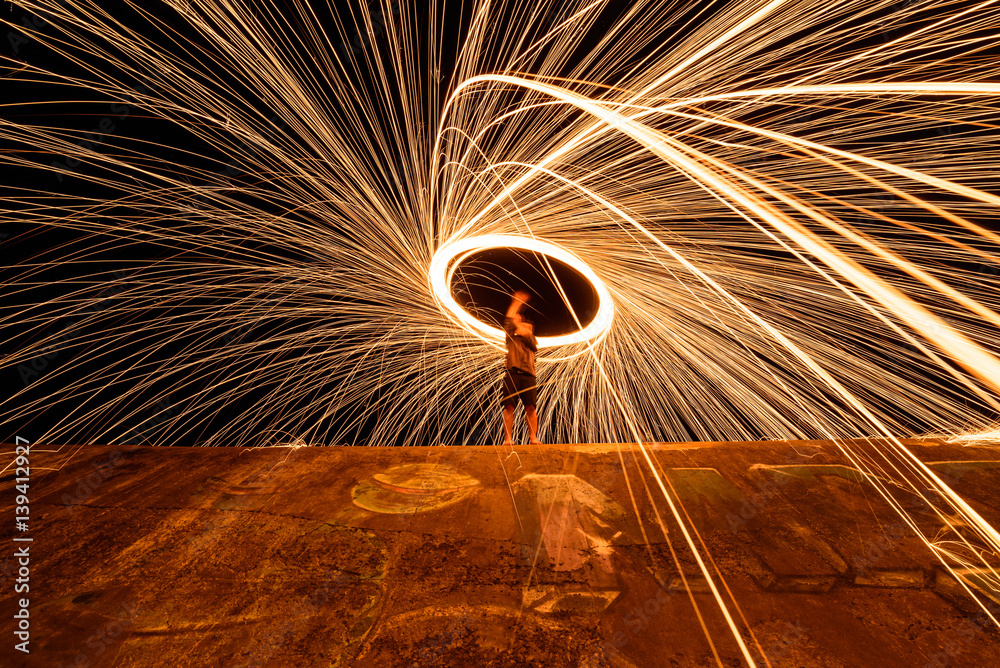 Obraz premium Swirl lights by steel wool / jerk the steel wool light