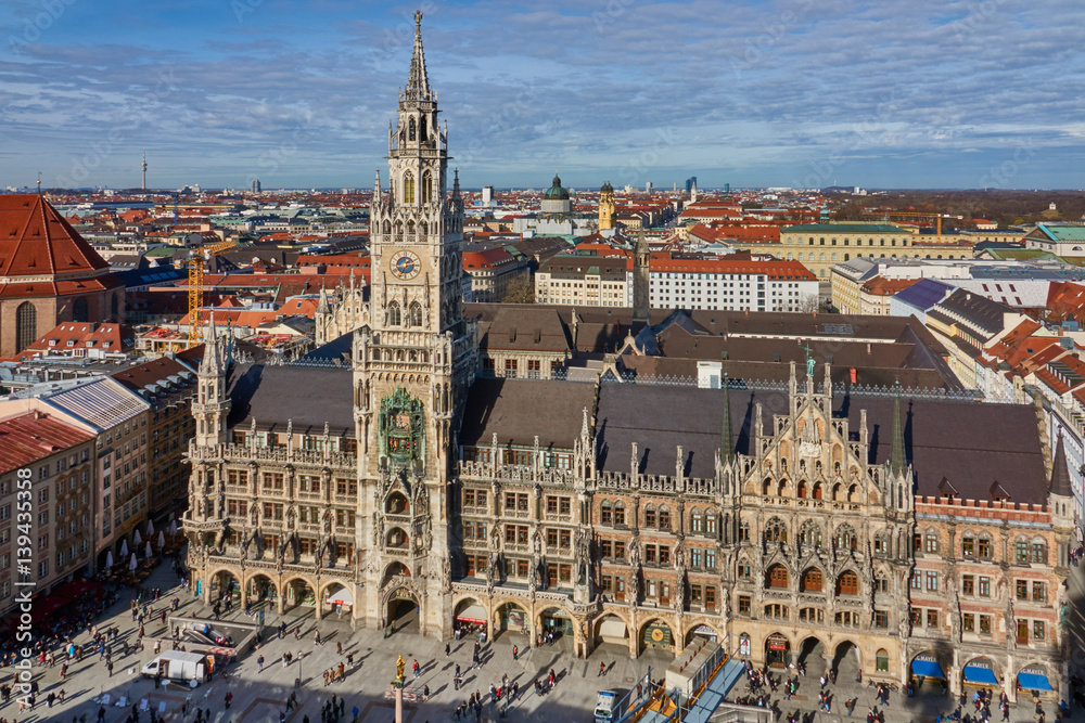 Fototapeta premium Neues Rathaus am Marienplatz, Muenchen