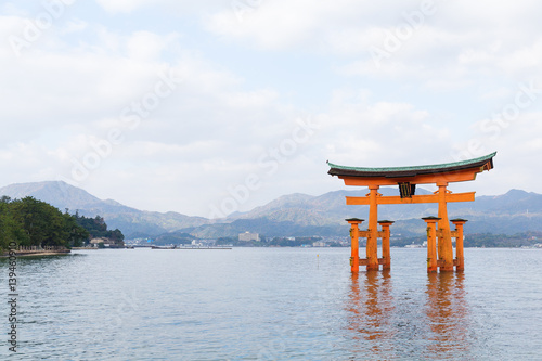Itsukushima shrine japan miyajima torii gate